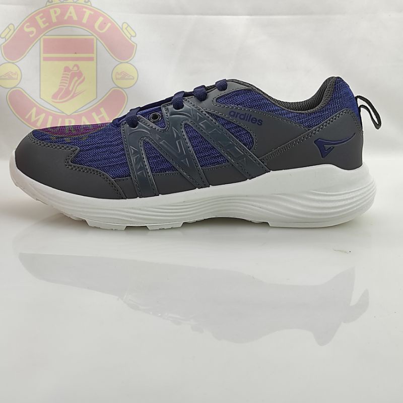 Sepatu Ardiles Pria MIS-ROBTRAS (6) BIRU NAVY/ABU-ABU TUA