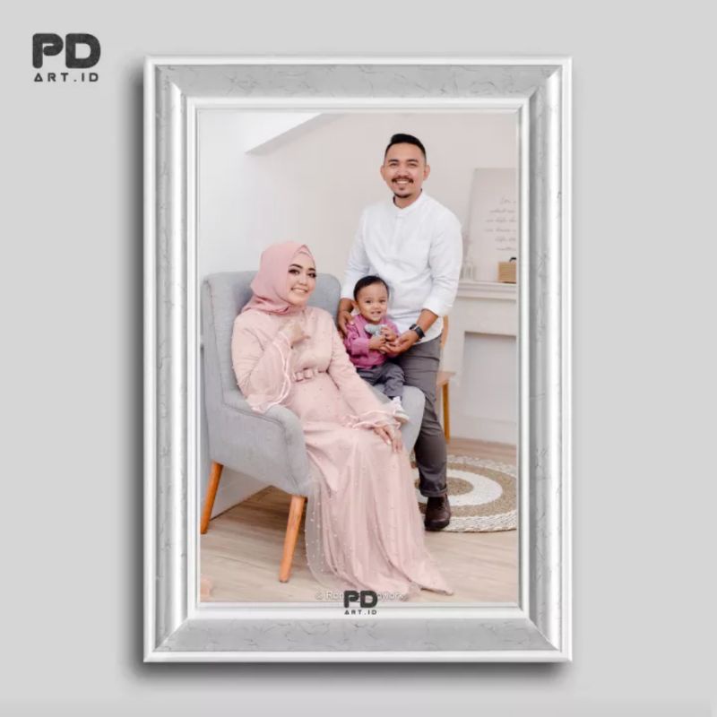 Cetak Foto 17R / 30x40 cm Plus Bingkai Kayu MDF Anti Air