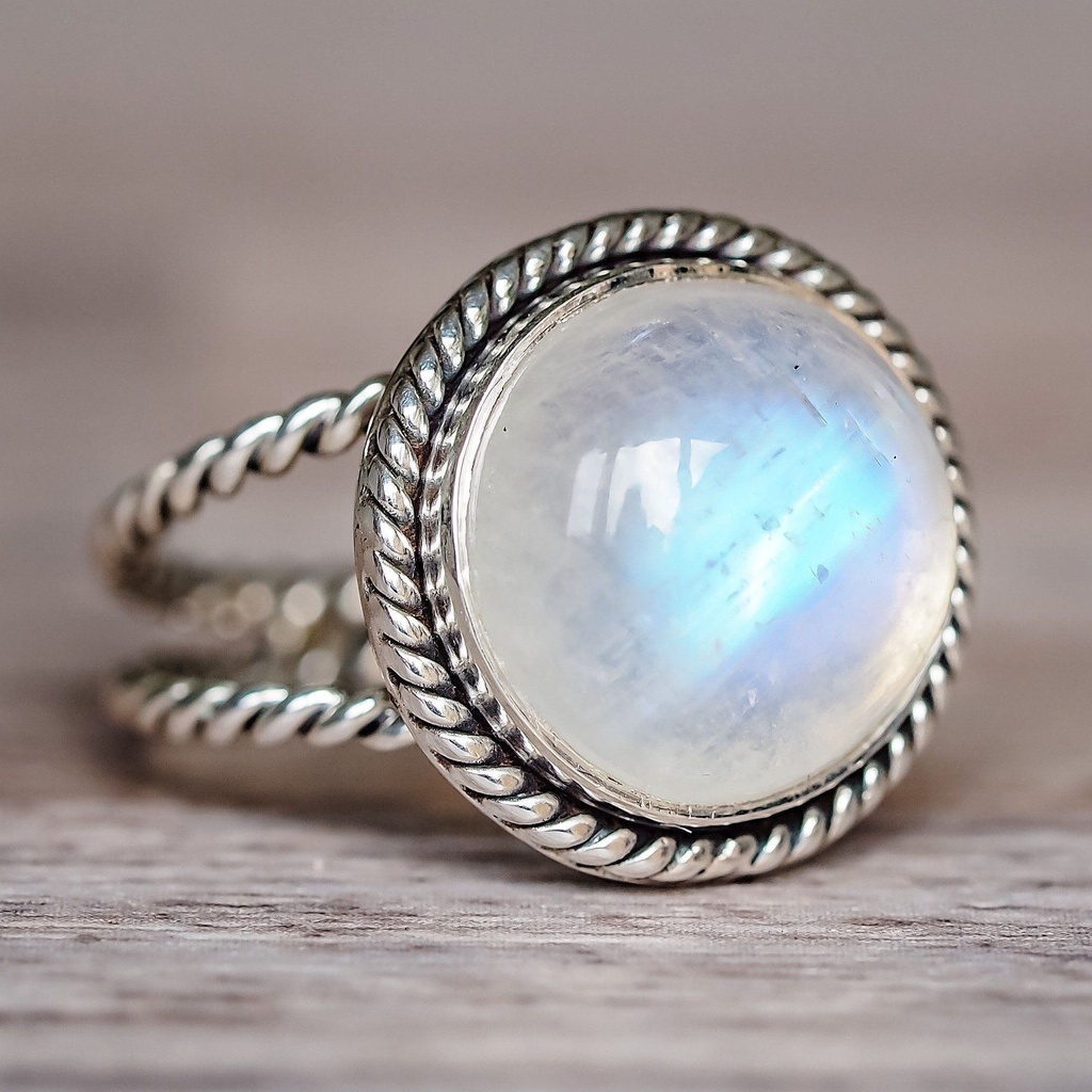 Cincin Bahan Sterling Silver 925 Hias Moonstone Gaya Punk Untuk Wanita Ccc32