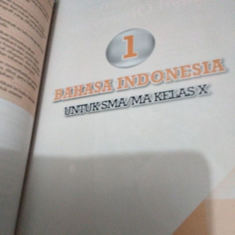 BUKU CERDAS BERBAHASA INDONESIA /BAHASA INDONESIA KELAS 10/X/1SMA  ERLANGGA REVISI-3