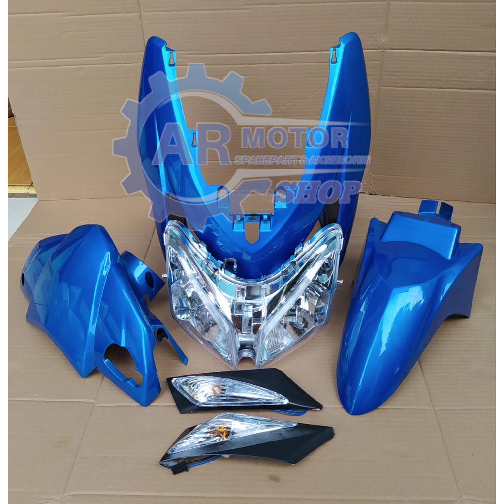 Jual PAKETAN BODY DEPAN PLUS REFLEKTOR LAMPU DAN SEN VARIO 110 LAMA
