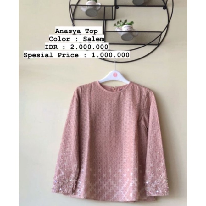 Anasya Top Ria miranda