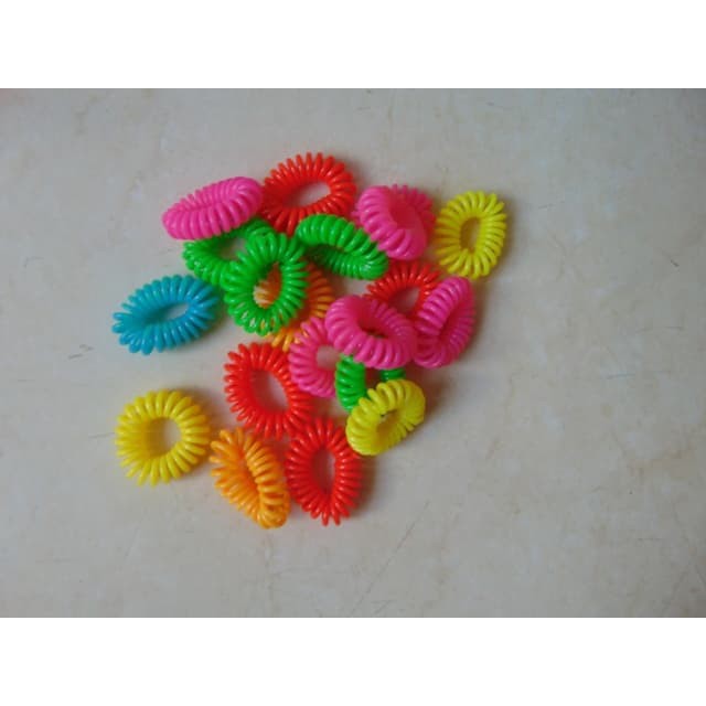 Ikat Rambut Spiral Warna Warni Bahan Plastik 1 Pcs