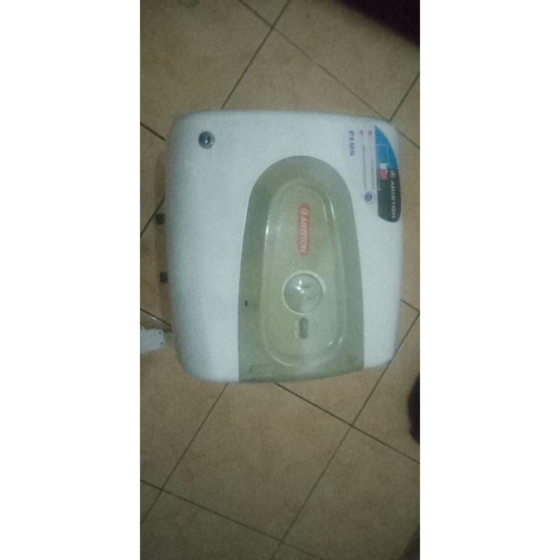 water heater ariston 15 liter