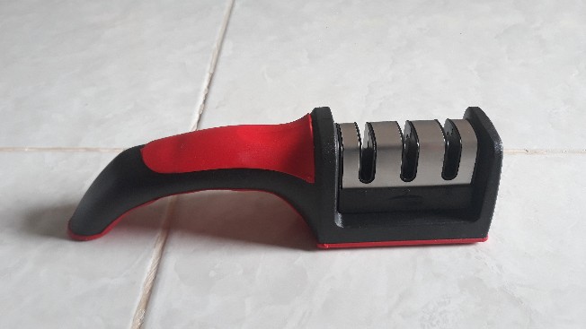 Pengasah Pisau Knife Sharpener Alat Dapur  Pisau Swifty Sharp Asahan Pisau