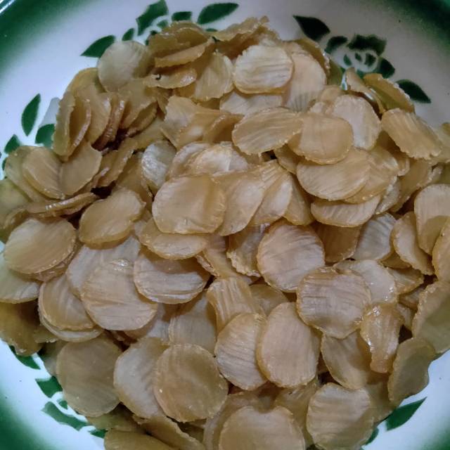

Kerupuk bawang mentah home made 1000gram/1kg