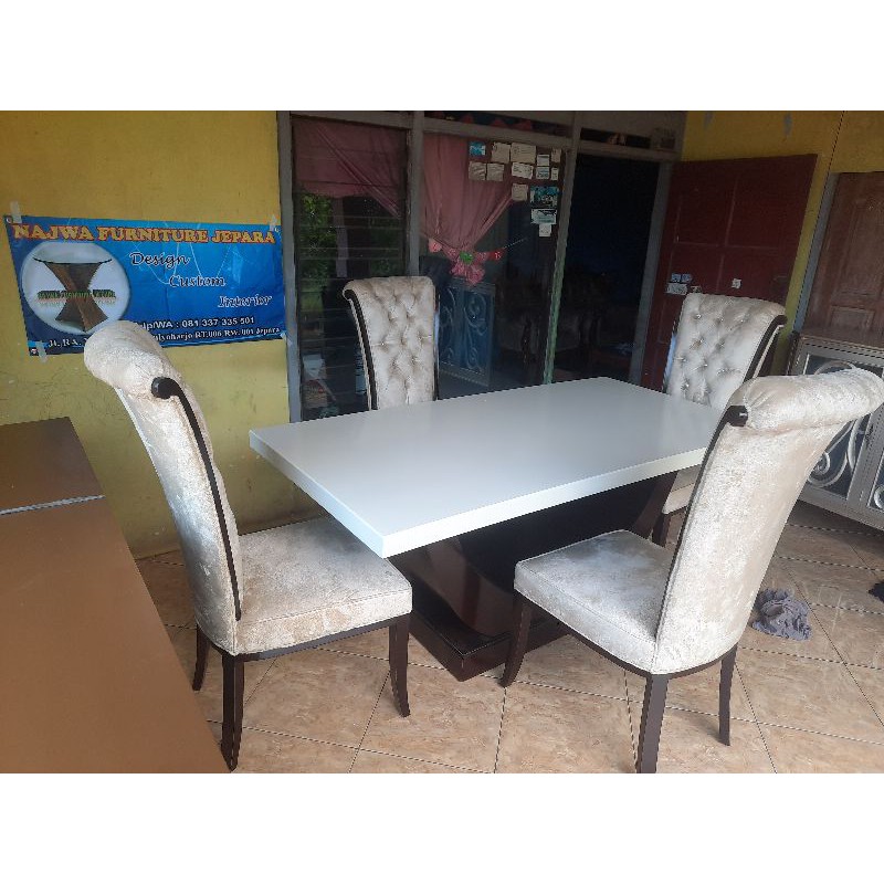 meja makan jati kursi 6 + meja