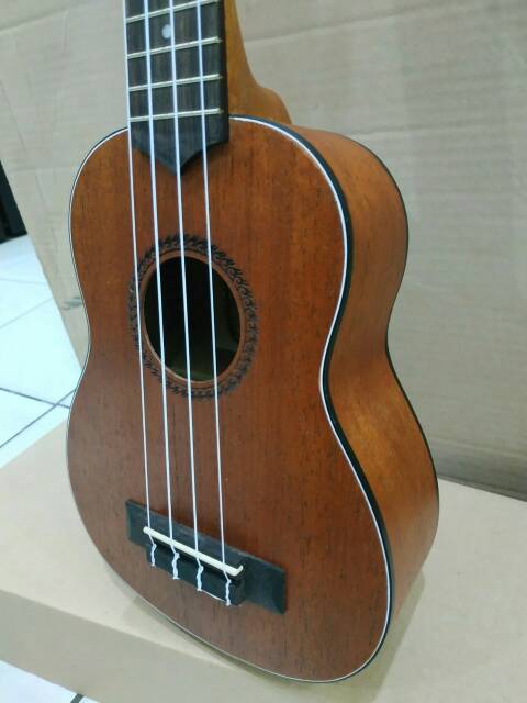 Ukulele Soprano Merk Cowboy Original Tipe UK-21 NS Coklat Tua Ukiran Jakarta Bonus Tas Senar Pick