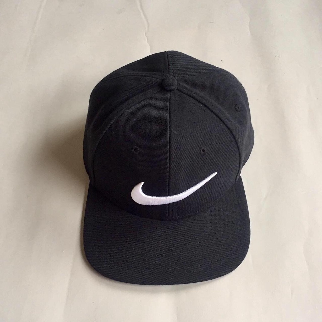 Topi Nike/Nike Vintage/Nike Big Swoosh/Nike Usa/Jual Nike/Nike Center/Nike/Nike bekas/Nike Second/Ju