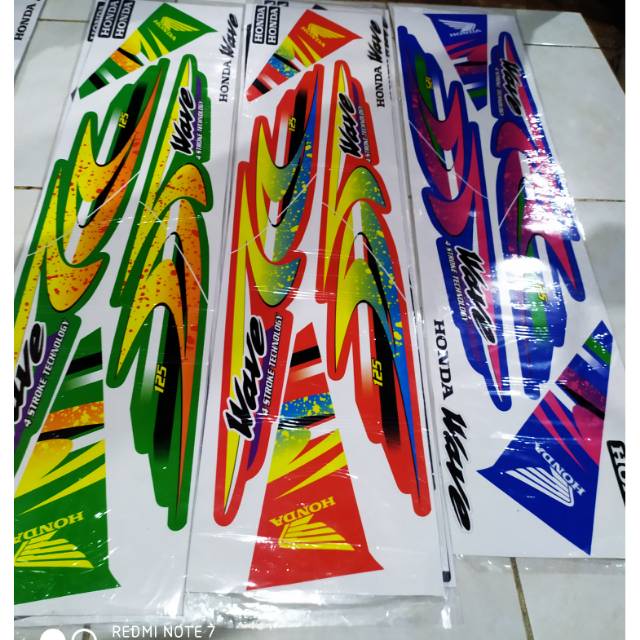 Striping variasi stiker lis bodi honda SUPRA X 125 LAMA motif wave