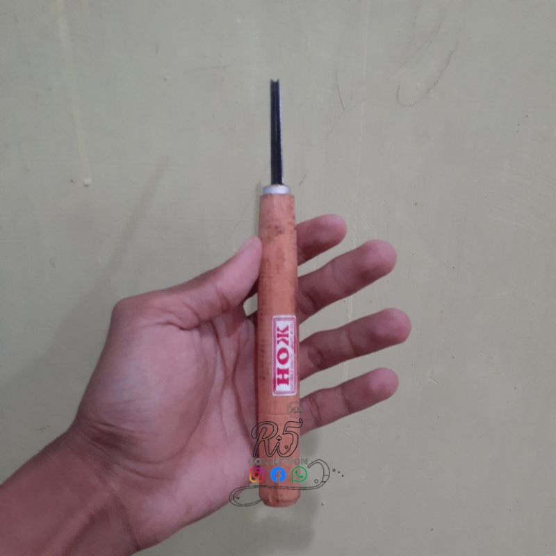 

PAHAT / TATAH CORET UKIR KAYU KECIL