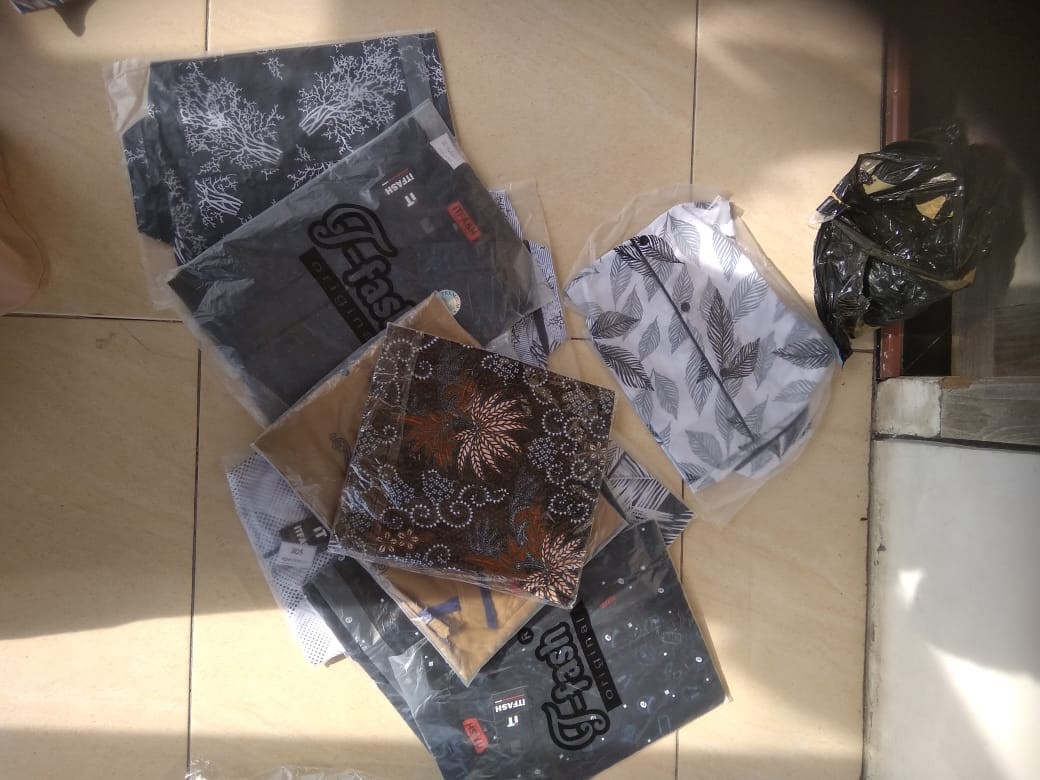 Trolistore Grosir Grup Batik Pria Motif Bppd Ii Kemeja Batik Pria Cowok Lengan Pendek