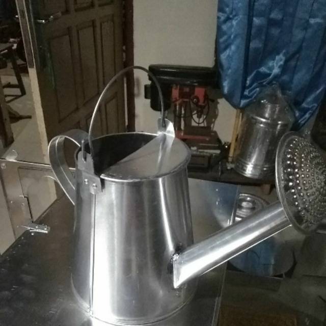 Penyiraman bunga