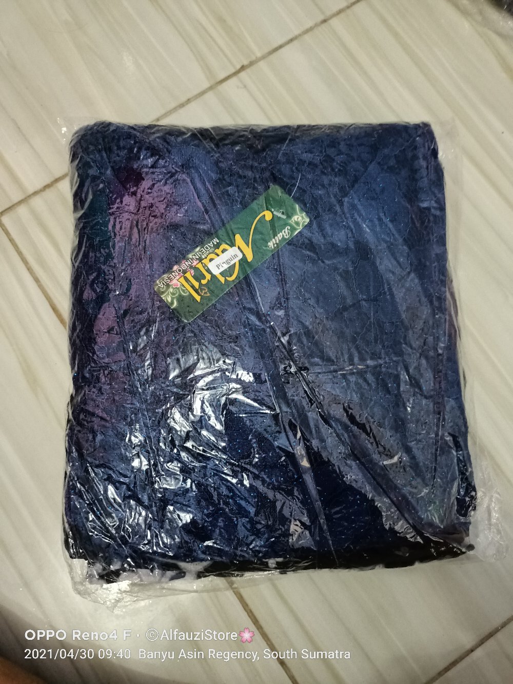 Pinguin Series Nayaka Batik- Couple Pinguin Barina Gurita Sogan