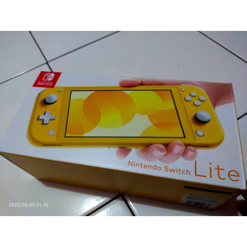 Nintendo switch lite