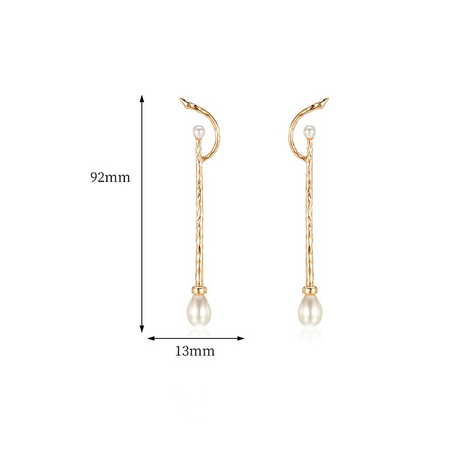 LRC Anting Tusuk Fashion Gold Zinc Alloy Pearl Earrings F69379