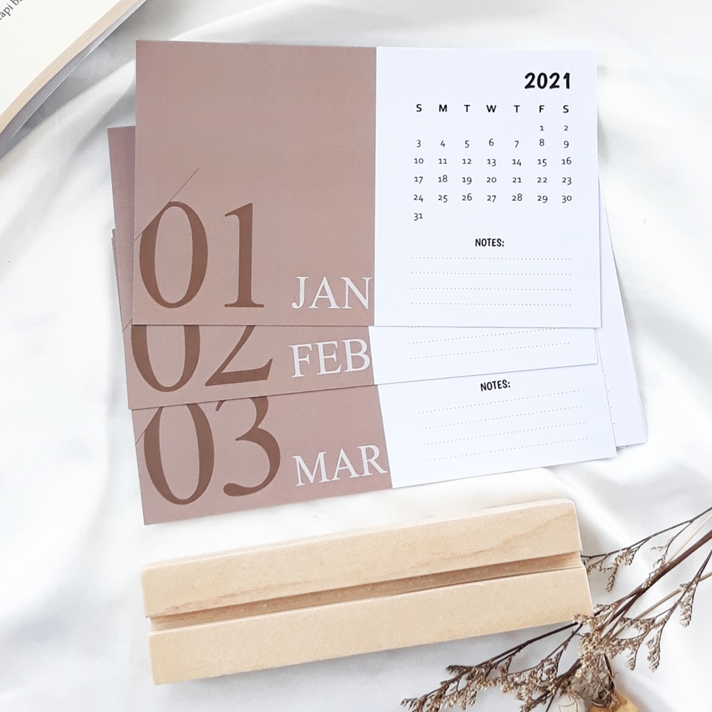 

Kalender Meja 2024 / Kalender Souvenir / Kalender Custom Warna Foto / Custom Unik/ Kalender Aesthetic 2024 / Kado Kalender Aesthetic 2024