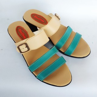 Makloon  Sol  Sandal  Di  Kabupaten Gianyar