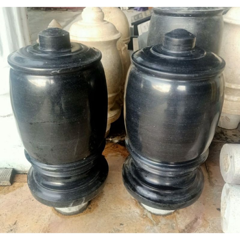 Nisan Makam Marmer Hitam