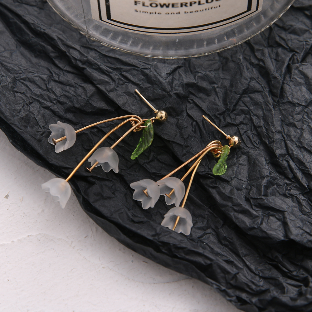 Anting Drop Bentuk Kelopak Bunga Gaya Korea Klasik Elegan Untuk Perhiasan