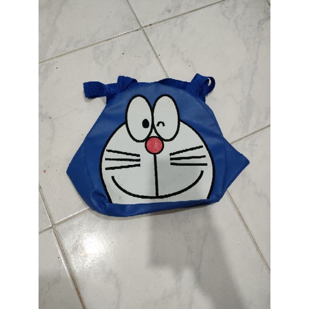 

tas doraemon