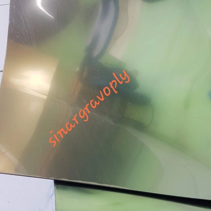 

Cuci Gudang Gravoply Silver Teks Hitam Bahan Gravir Nametag Dll 60X120 Tebal 1.5Ml Diskon