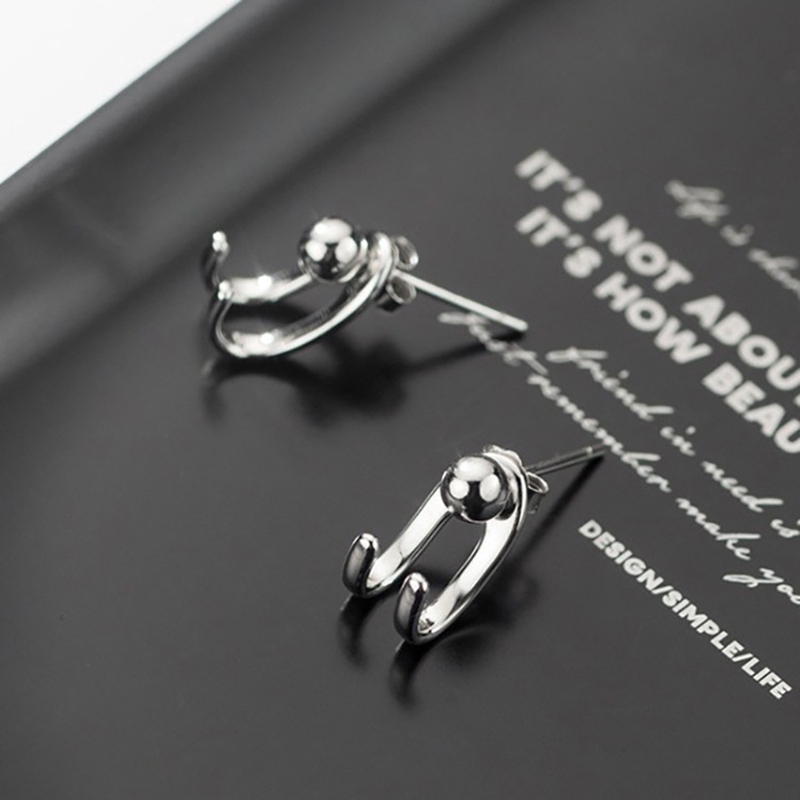 Anting Tusuk Bentuk Bulat Geometris Bahan Metal Warna Silver Untuk Wanita