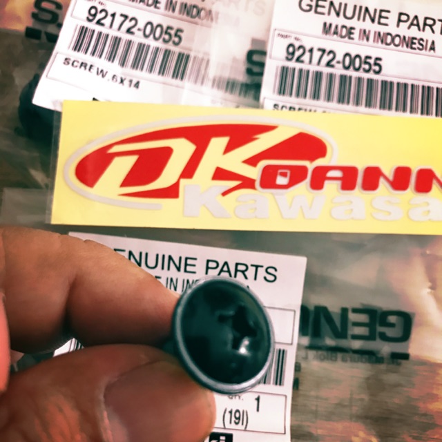 Baut fairing baut plus 8 ninja rr old original