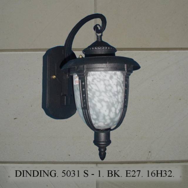 Lampu Dinding/Lampu Outdoor/Lampu Tempel /Lampu Taman/Lampu Tidur / Lampu Pilar/ Lampu Antik 5031/1 Gold/black