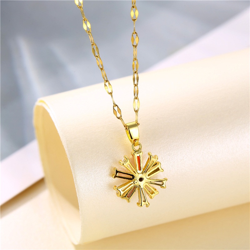 Cahaya mewah little Daisy colorful zircon Kalung emas 18K pacar kalung pendek ornamen