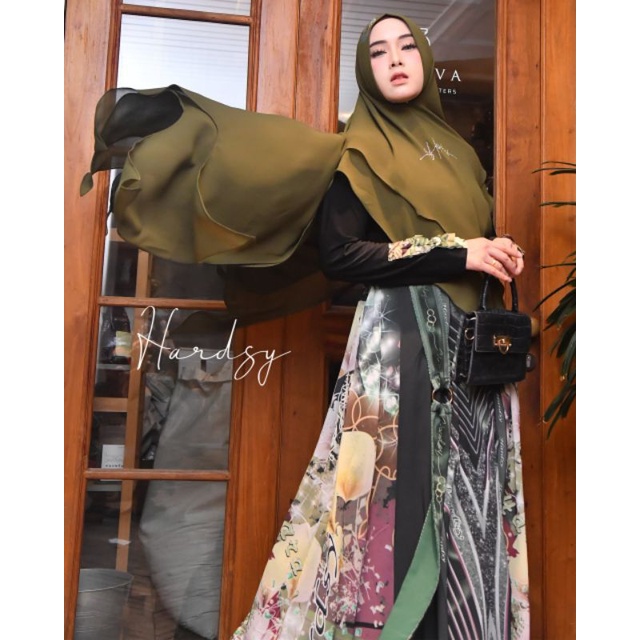 Savina Syar’i Ori by Hardsy Syalmadina / Gamis Set Syar’i / Gamis Pesta Mewah / Dress Muslimah Branded / Baju Syari Terbaru / Gamis Syari Terbaru / Fashion Muslimah Branded-A