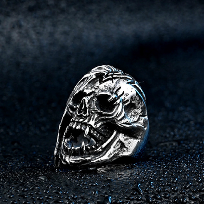 Cincin Motif Kepala Tengkorak Gaya Vintage untuk Pria