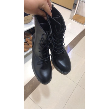 SEPATU RUBI BOOTS BIG SALE