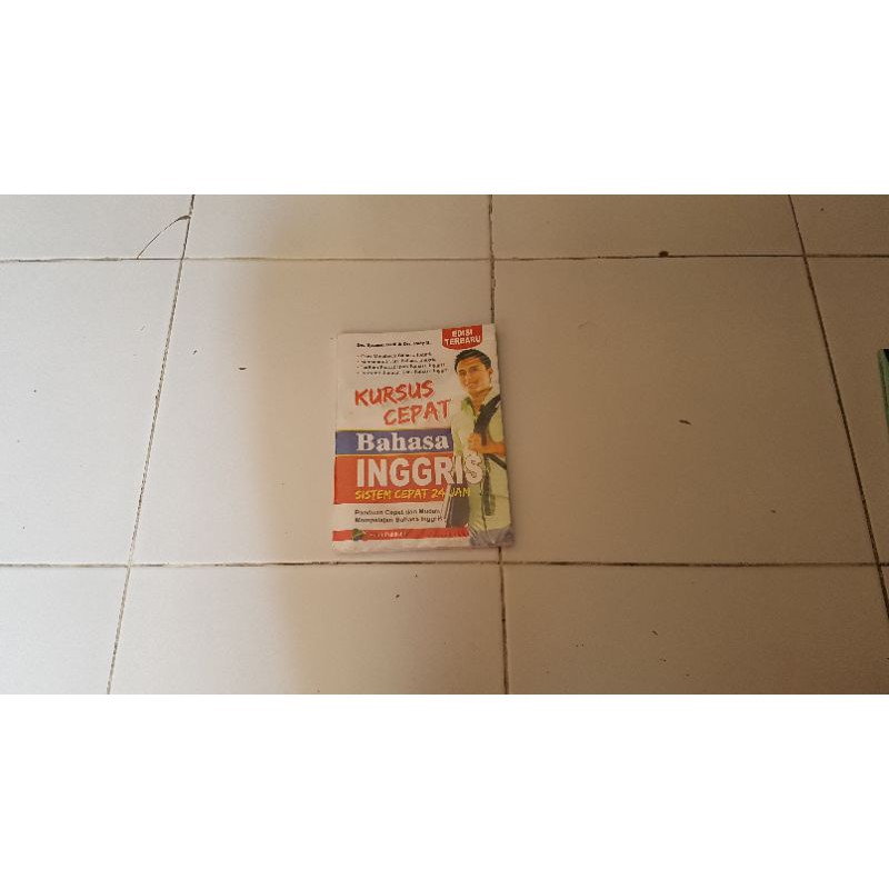Buku Kursus Bahasa Inggris SMP