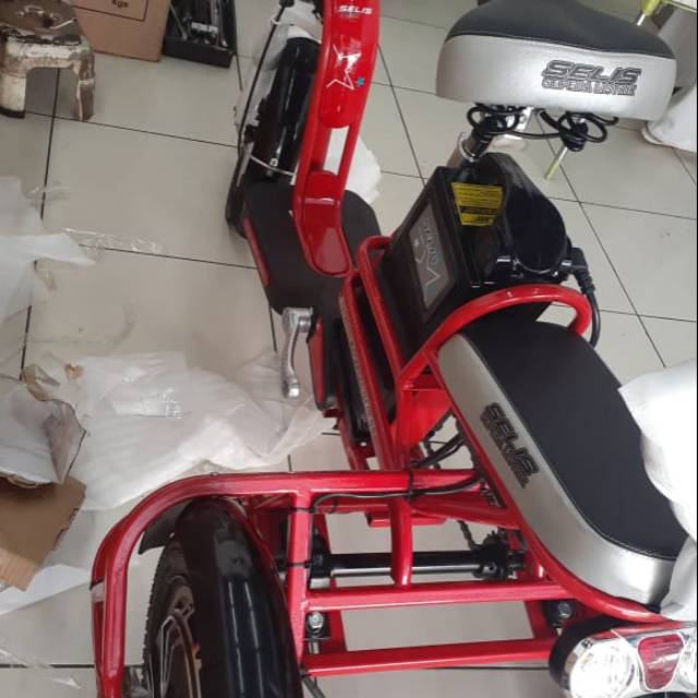 Barang Bagus Sepeda Motor Listrik Selis Roda 3 ( tiga )