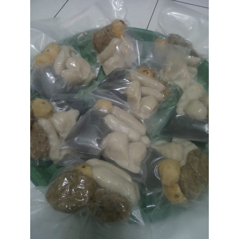 

paket pempek kapal selam 2 & kecil 3
