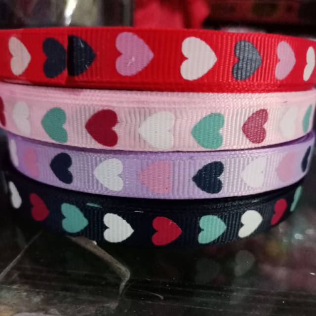 

Pita motif love