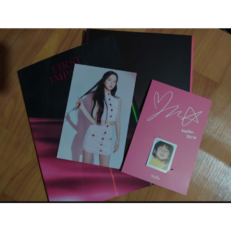 READY KEP1ER ALBUM(LITTLE DMG+ MINUS STICKER) +POSTCARD+BABY CARD YUJIN