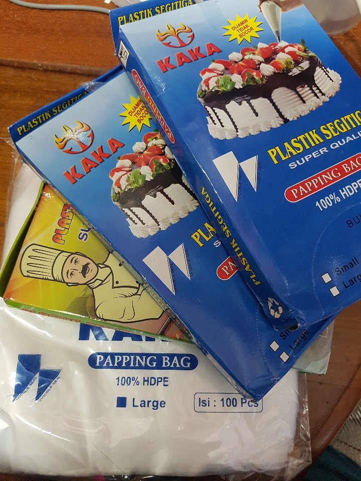 Plastik Segitiga Ukuran Besar/ Papping Bag Merk Kaka Isi 100 Pcs Double Seal