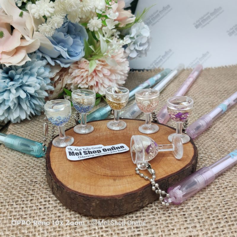 

(1Pcs) Pulpen Karakter Gantung Gelas Kerang Cantik
