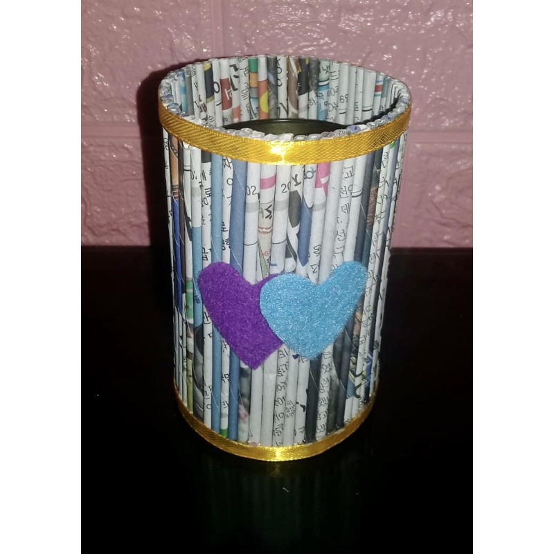 

Kotak Pensil Prakarya Berbahan Koran l dan Kardus