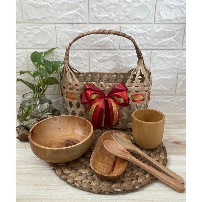 

Hampers Alat Makan Kayu