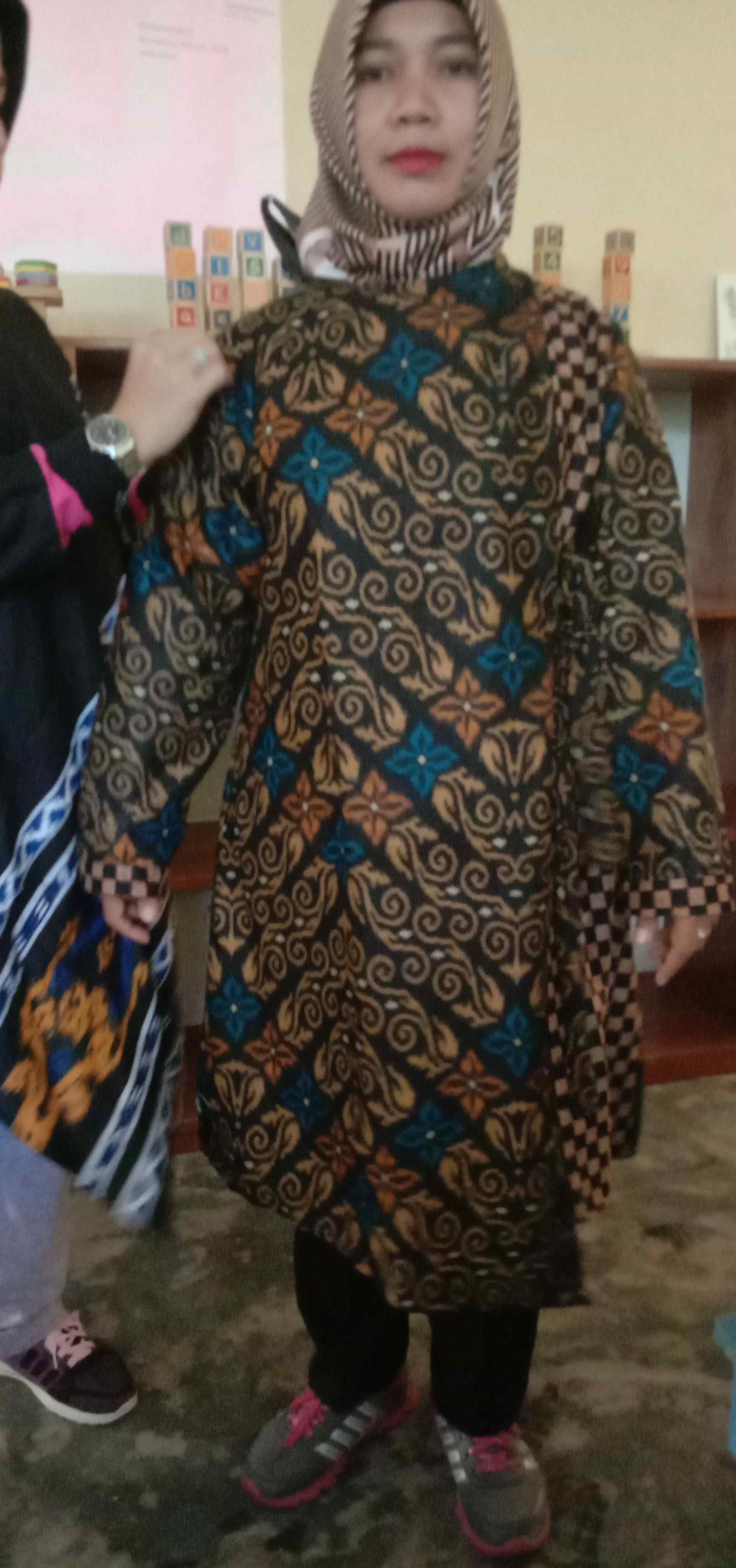 Atasan Batik Dolby Dolbi Dobby Doby Tenun Sutra Tulis Halus Katun Atbm Baron ,sarombit Atasa