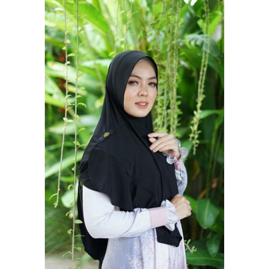 HIJAB ZALINA KHIMAR by Maheswari
