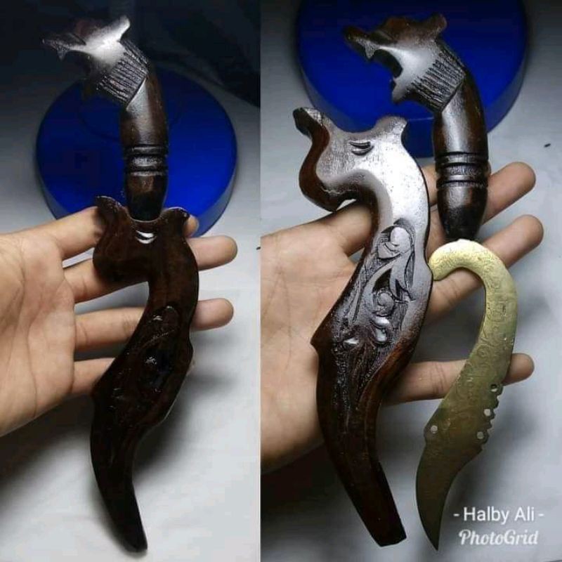 barang antik kujang koleksi