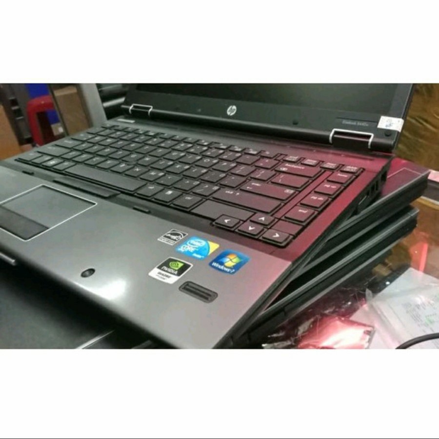 Laptop HP elitebook 8440w .. NVIDIA ram 8gb ssd 480gb mulus murah