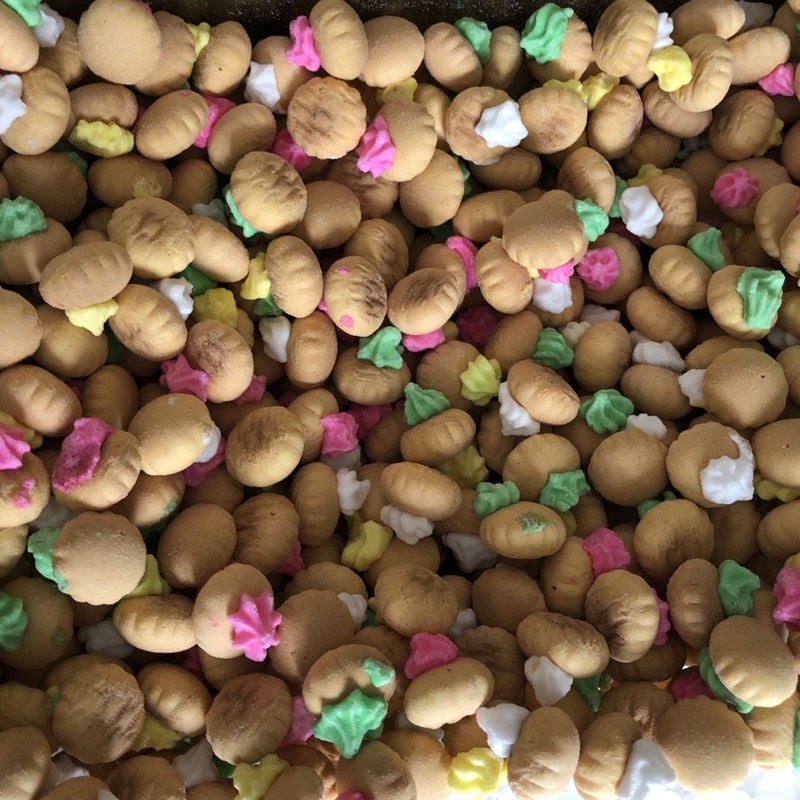 

Kueh Kancing / Gem Rose (250gr)