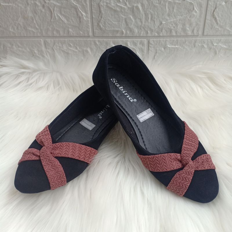 SEPATU BALET WANITA HITAM VARIASI DIKSI SILANG FLATSHOES SIMPLE FLATSHOES FASHION SALE SEPATU BALET KERJA TERBARU