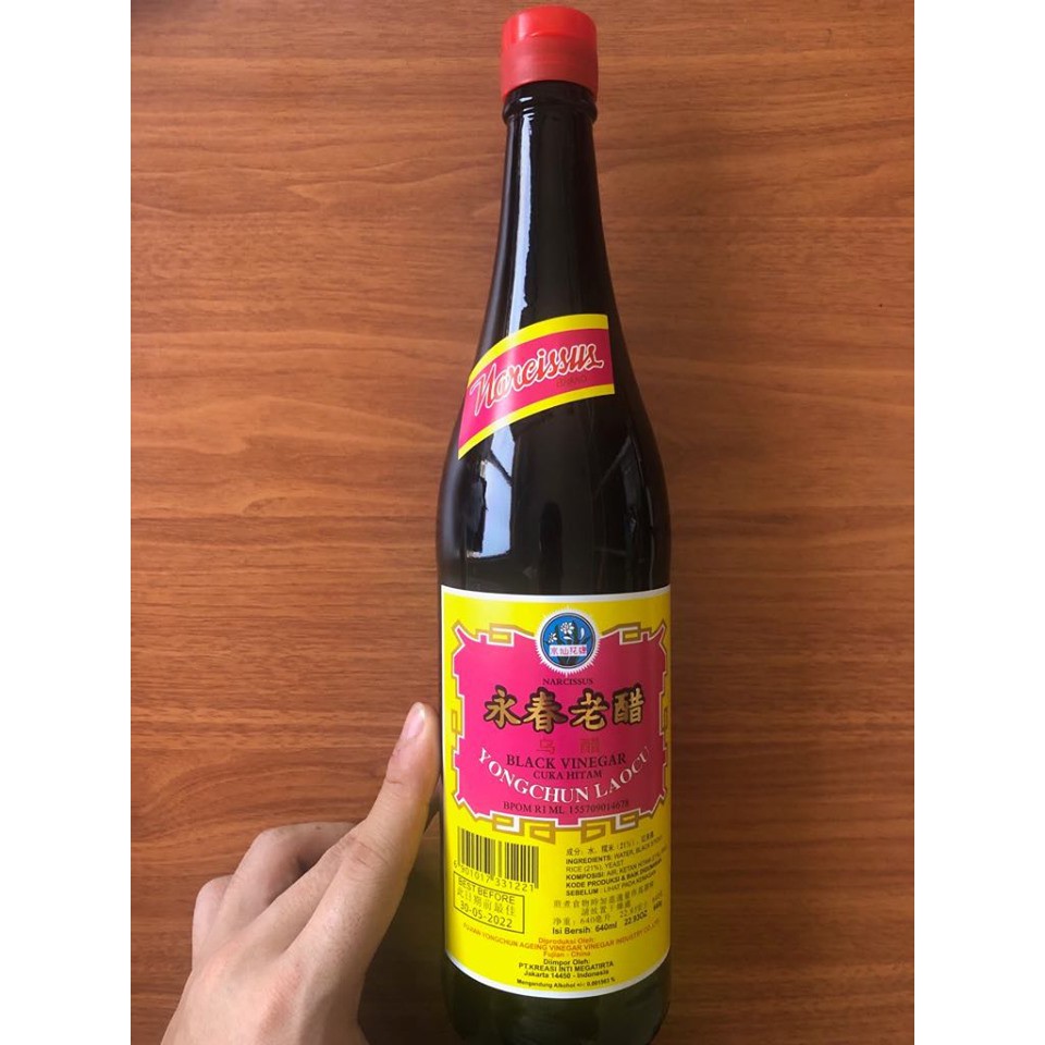 Narcissus Black vinegar/ cuka hitam/ bumbu masak 640ml