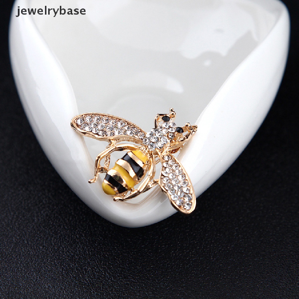 Bros Pin Enamel Bentuk Lebah Bumblebee Aksen Kristal Gaya Elegan Untuk Perhiasan